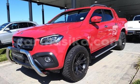 Acheter Occasion Voiture Mercedes‒Benz X-klasse Concept Rouge à Harare, Harare