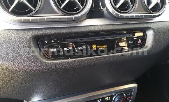 Tenga Tsaru Mercedes‒Benz X-klasse Concept Tsvuku Mota in Harare in Harare Tenga Tsaru Mercedes‒Benz X-klasse Concept Tsvuku Mota in Harare in Harare