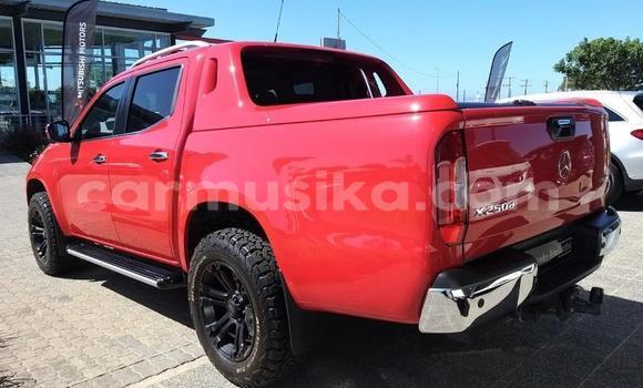 Tenga Tsaru Mercedes‒Benz X-klasse Concept Tsvuku Mota in Harare in Harare Tenga Tsaru Mercedes‒Benz X-klasse Concept Tsvuku Mota in Harare in Harare