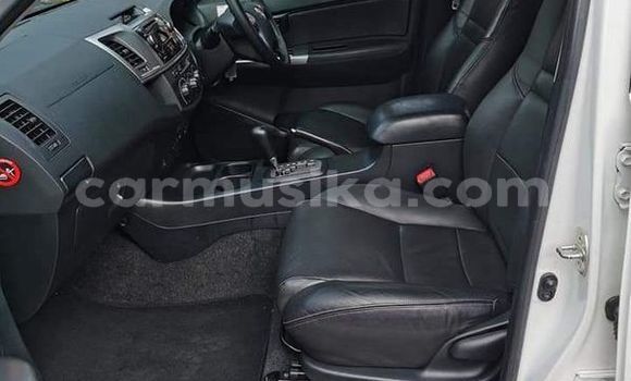 Acheter Occasion Voiture Toyota Fortuner Blanc à Beitbridge, Matabeleland South Acheter Occasion Voiture Toyota Fortuner Blanc à Beitbridge, Matabeleland South