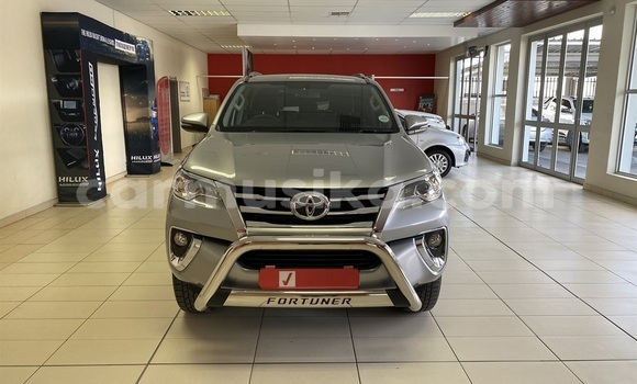 Tenga Tsaru Toyota Fortuner Sirivha Mota in Beitbridge in Matabeleland South Tenga Tsaru Toyota Fortuner Sirivha Mota in Beitbridge in Matabeleland South