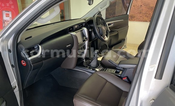 Tenga Tsaru Toyota Fortuner Sirivha Mota in Beitbridge in Matabeleland South Tenga Tsaru Toyota Fortuner Sirivha Mota in Beitbridge in Matabeleland South