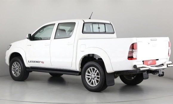 Tenga Tsaru Toyota Hilux Chena Mota in Beitbridge in Matabeleland South Tenga Tsaru Toyota Hilux Chena Mota in Beitbridge in Matabeleland South