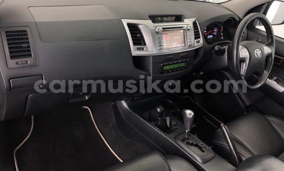 Tenga Tsaru Toyota Hilux Chena Mota in Beitbridge in Matabeleland South Tenga Tsaru Toyota Hilux Chena Mota in Beitbridge in Matabeleland South