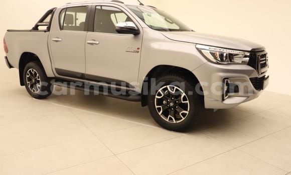 Buy Used Toyota Hilux Silver Car in Beitbridge in Matabeleland South