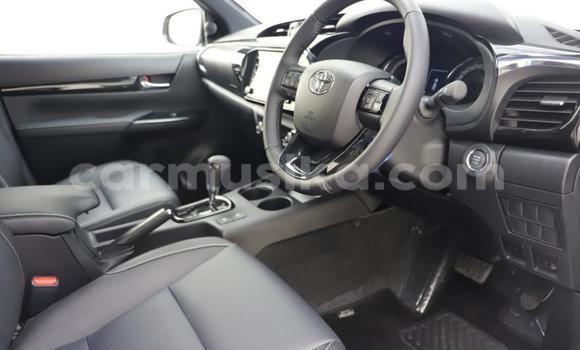 Tenga Tsaru Toyota Hilux Sirivha Mota in Beitbridge in Matabeleland South Tenga Tsaru Toyota Hilux Sirivha Mota in Beitbridge in Matabeleland South