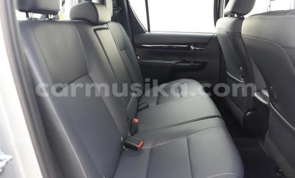 Tenga Tsaru Toyota Hilux Sirivha Mota in Beitbridge in Matabeleland South Tenga Tsaru Toyota Hilux Sirivha Mota in Beitbridge in Matabeleland South