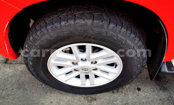 Tenga Tsaru Toyota Hilux Tsvuku Mota in Beitbridge in Matabeleland South Tenga Tsaru Toyota Hilux Tsvuku Mota in Beitbridge in Matabeleland South