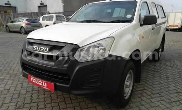 Buy Used Isuzu D–MAX White Car in Beitbridge in Matabeleland South Buy Used Isuzu D–MAX White Car in Beitbridge in Matabeleland South
