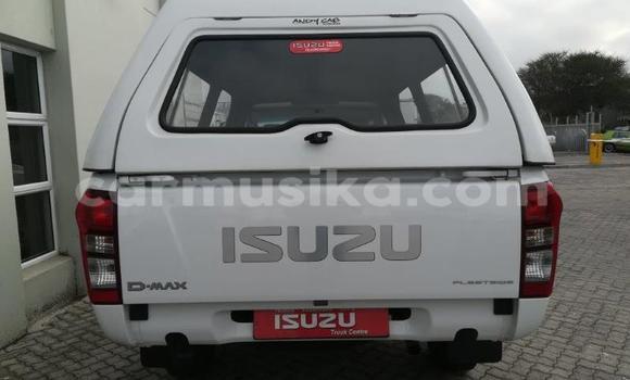 Buy Used Isuzu D–MAX White Car in Beitbridge in Matabeleland South Buy Used Isuzu D–MAX White Car in Beitbridge in Matabeleland South