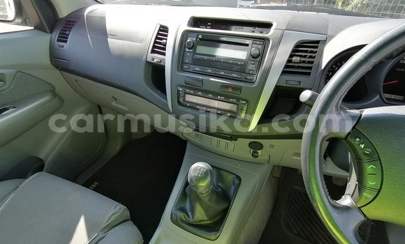 Tenga Tsaru Toyota Hilux Chena Mota in Beitbridge in Matabeleland South Tenga Tsaru Toyota Hilux Chena Mota in Beitbridge in Matabeleland South