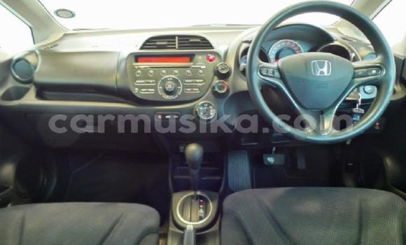 Tenga Tsaru Honda Jazz Tsvuku Mota in Harare in Harare Tenga Tsaru Honda Jazz Tsvuku Mota in Harare in Harare