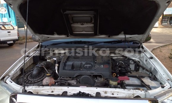 Tenga Tsaru Toyota Hilux Chena Mota in Beitbridge in Matabeleland South Tenga Tsaru Toyota Hilux Chena Mota in Beitbridge in Matabeleland South