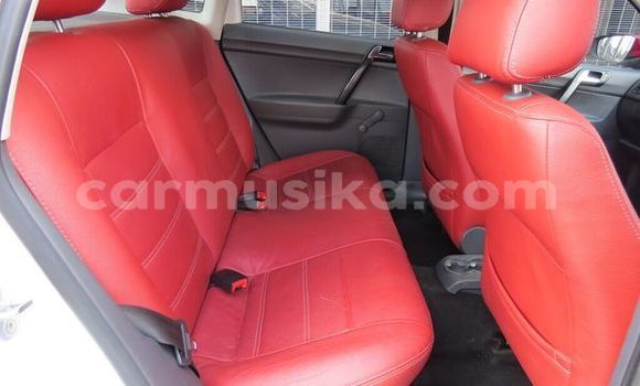 Acheter Occasion Voiture Volkswagen Polo Blanc à Beitbridge, Matabeleland South Acheter Occasion Voiture Volkswagen Polo Blanc à Beitbridge, Matabeleland South