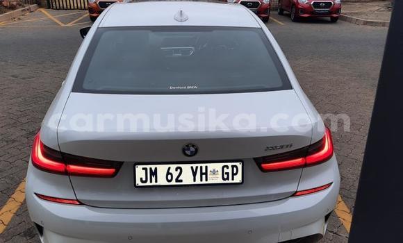 Acheter Occasion Voiture BMW 3–Series Blanc à Beitbridge, Matabeleland South Acheter Occasion Voiture BMW 3–Series Blanc à Beitbridge, Matabeleland South