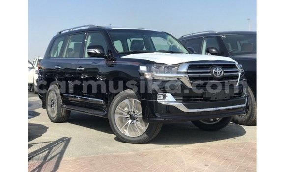 Buy Import Toyota Land Cruiser Black Car in Import - Dubai in Harare