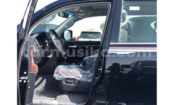 Nunua Imported Toyota Land Cruiser Nyeusi Gari ndani ya Import - Dubai nchini Harare Nunua Imported Toyota Land Cruiser Nyeusi Gari ndani ya Import - Dubai nchini Harare