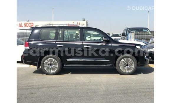 Nunua Imported Toyota Land Cruiser Nyeusi Gari ndani ya Import - Dubai nchini Harare Nunua Imported Toyota Land Cruiser Nyeusi Gari ndani ya Import - Dubai nchini Harare