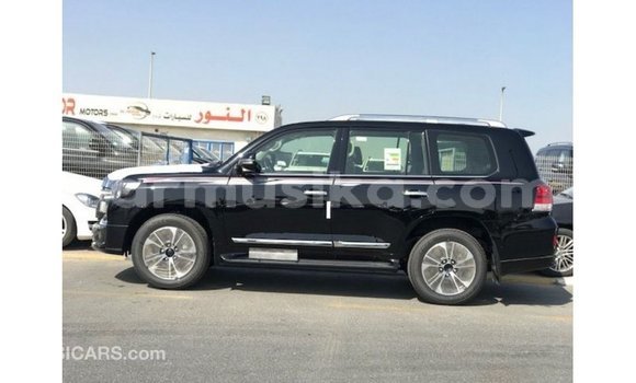 Nunua Imported Toyota Land Cruiser Nyeusi Gari ndani ya Import - Dubai nchini Harare Nunua Imported Toyota Land Cruiser Nyeusi Gari ndani ya Import - Dubai nchini Harare