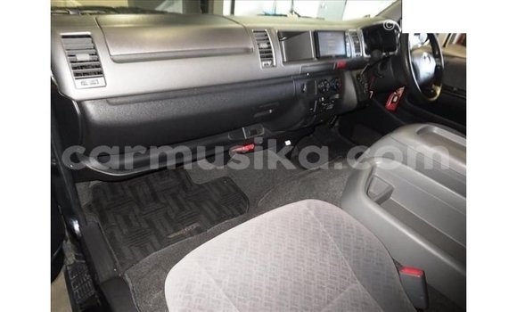 Tenga Imported Toyota Hiace Zvimwe Mota in Import - Dubai in Harare Tenga Imported Toyota Hiace Zvimwe Mota in Import - Dubai in Harare