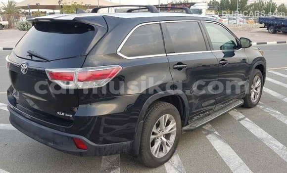 Tenga Imported Toyota Highlander Nhema Mota in Import - Dubai in Harare Tenga Imported Toyota Highlander Nhema Mota in Import - Dubai in Harare