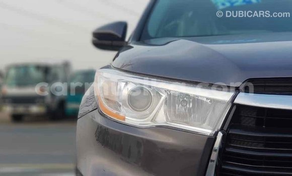 Tenga Imported Toyota Highlander Zvimwe Mota in Import - Dubai in Harare Tenga Imported Toyota Highlander Zvimwe Mota in Import - Dubai in Harare
