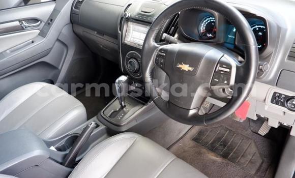 Acheter Occasion Voiture Chevrolet TrailBlazer Rouge à Beitbridge, Matabeleland South Acheter Occasion Voiture Chevrolet TrailBlazer Rouge à Beitbridge, Matabeleland South