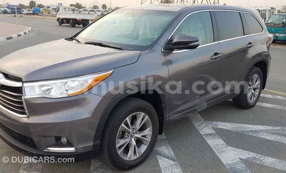 Tenga Imported Toyota Highlander Zvimwe Mota in Import - Dubai in Harare Tenga Imported Toyota Highlander Zvimwe Mota in Import - Dubai in Harare