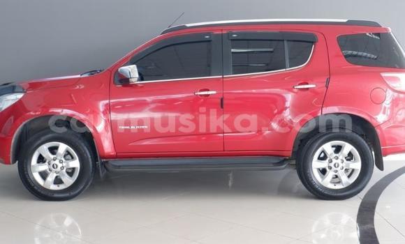 Acheter Occasion Voiture Chevrolet TrailBlazer Rouge à Beitbridge, Matabeleland South Acheter Occasion Voiture Chevrolet TrailBlazer Rouge à Beitbridge, Matabeleland South