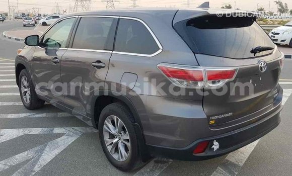 Tenga Imported Toyota Highlander Zvimwe Mota in Import - Dubai in Harare Tenga Imported Toyota Highlander Zvimwe Mota in Import - Dubai in Harare