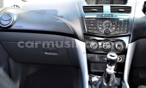 Acheter Occasion Voiture Mazda BT-50 Blanc à Beitbridge, Matabeleland South Acheter Occasion Voiture Mazda BT-50 Blanc à Beitbridge, Matabeleland South