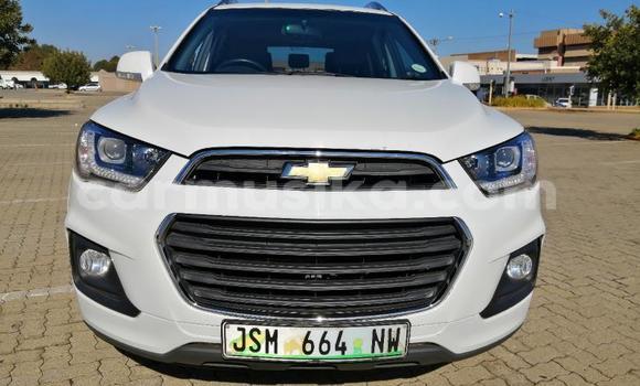 Nunua Ilio tumika Chevrolet Captiva Nyeupe Gari ndani ya Beitbridge nchini Matabeleland Kusini Nunua Ilio tumika Chevrolet Captiva Nyeupe Gari ndani ya Beitbridge nchini Matabeleland Kusini
