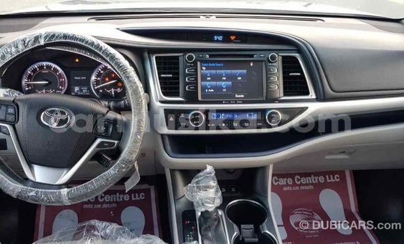 Tenga Imported Toyota Highlander Zvimwe Mota in Import - Dubai in Harare Tenga Imported Toyota Highlander Zvimwe Mota in Import - Dubai in Harare