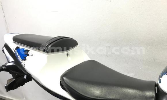 Tenga Tsaru Honda CR-Z Chena Mota in Beitbridge in Matabeleland South Tenga Tsaru Honda CR-Z Chena Mota in Beitbridge in Matabeleland South