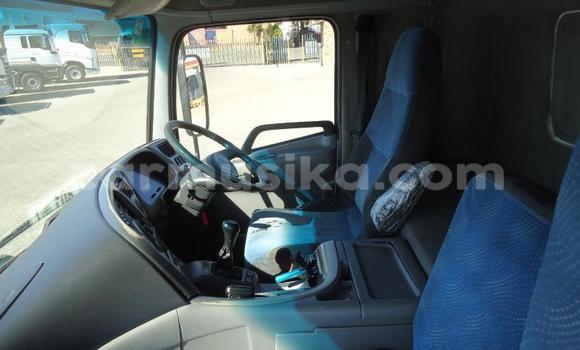 Acheter Occasion Voiture Nissan Urvan Blanc à Beitbridge, Matabeleland South Acheter Occasion Voiture Nissan Urvan Blanc à Beitbridge, Matabeleland South