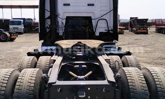 Acheter Occasion Voiture Marcos Mantis Blanc à Beitbridge, Matabeleland South Acheter Occasion Voiture Marcos Mantis Blanc à Beitbridge, Matabeleland South