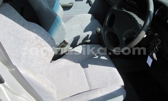 Acheter Occasion Voiture Toyota 4Runner Gris à Beitbridge, Matabeleland South Acheter Occasion Voiture Toyota 4Runner Gris à Beitbridge, Matabeleland South