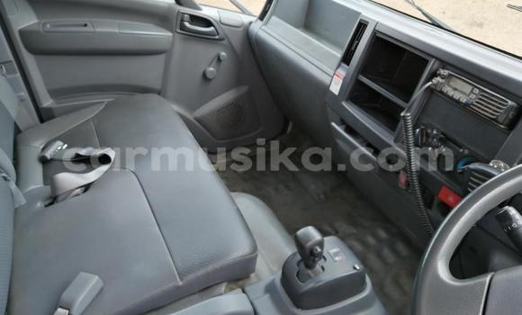 Acheter Occasion Utilitaire Isuzu Elf Noir à Beitbridge, Matabeleland South Acheter Occasion Utilitaire Isuzu Elf Noir à Beitbridge, Matabeleland South