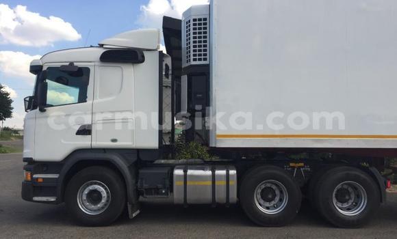 Tenga Tsaru Scania R420 Chena Rori in Beitbridge in Matabeleland South Tenga Tsaru Scania R420 Chena Rori in Beitbridge in Matabeleland South