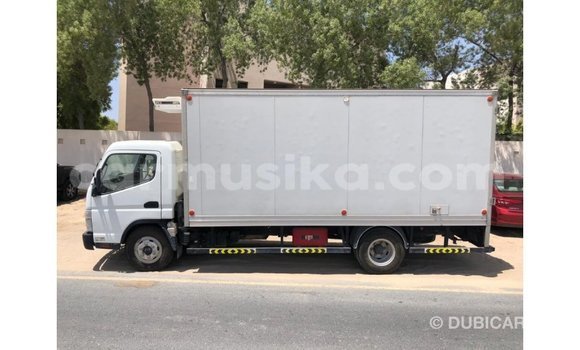 Buy Import Mitsubishi Fuso White Truck in Import - Dubai in Harare Buy Import Mitsubishi Fuso White Truck in Import - Dubai in Harare