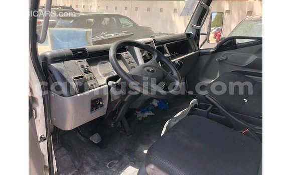 Buy Import Mitsubishi Fuso White Truck in Import - Dubai in Harare Buy Import Mitsubishi Fuso White Truck in Import - Dubai in Harare