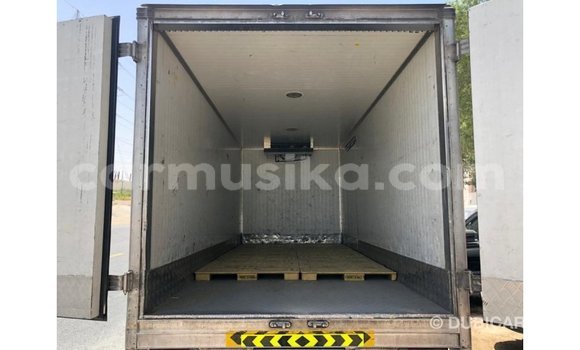 Buy Import Mitsubishi Fuso White Truck in Import - Dubai in Harare Buy Import Mitsubishi Fuso White Truck in Import - Dubai in Harare
