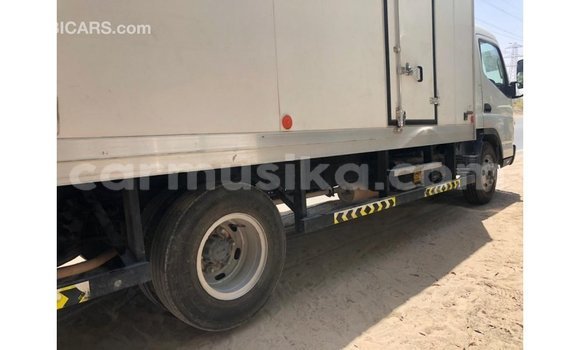 Buy Import Mitsubishi Fuso White Truck in Import - Dubai in Harare Buy Import Mitsubishi Fuso White Truck in Import - Dubai in Harare