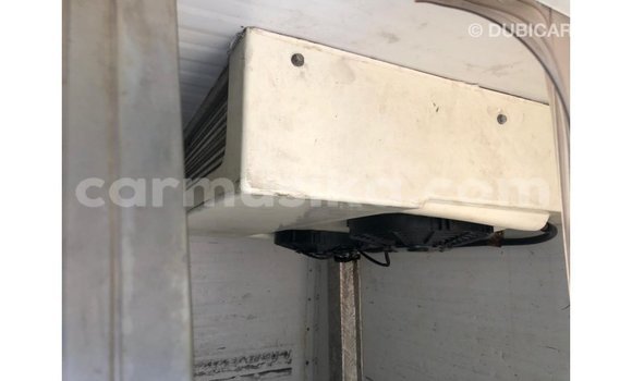 Buy Import Toyota Hiace White Car in Import - Dubai in Harare Buy Import Toyota Hiace White Car in Import - Dubai in Harare