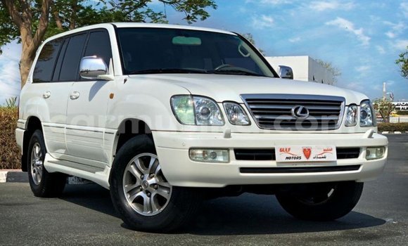 Nunua Imported Lexus LX Nyeupe Gari ndani ya Import - Dubai nchini Harare