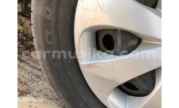 Buy Import Toyota Yaris White Car in Import - Dubai in Harare Buy Import Toyota Yaris White Car in Import - Dubai in Harare