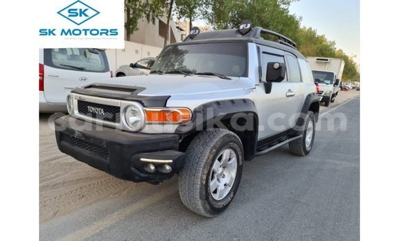 Acheter Import Voiture Toyota FJ Cruiser Autre à Import - Dubai, Harare