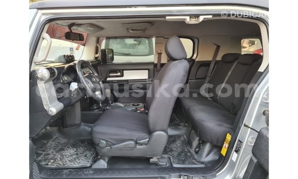 Tenga Imported Toyota FJ Cruiser Zvimwe Mota in Import - Dubai in Harare Tenga Imported Toyota FJ Cruiser Zvimwe Mota in Import - Dubai in Harare