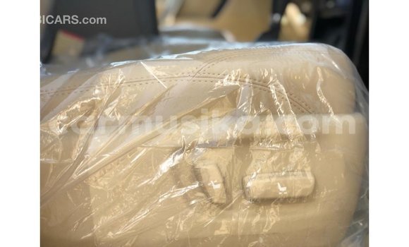 Tenga Imported Toyota Prado Chena Mota in Import - Dubai in Harare Tenga Imported Toyota Prado Chena Mota in Import - Dubai in Harare