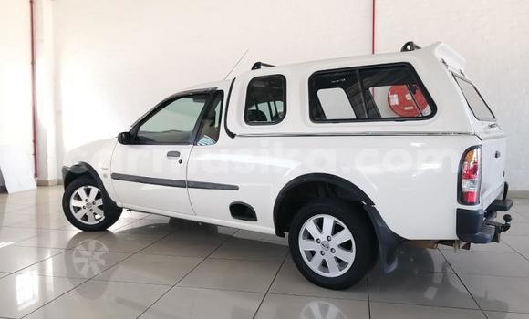 Buy Used Ford Escort White Car in Beitbridge in Matabeleland South Buy Used Ford Escort White Car in Beitbridge in Matabeleland South